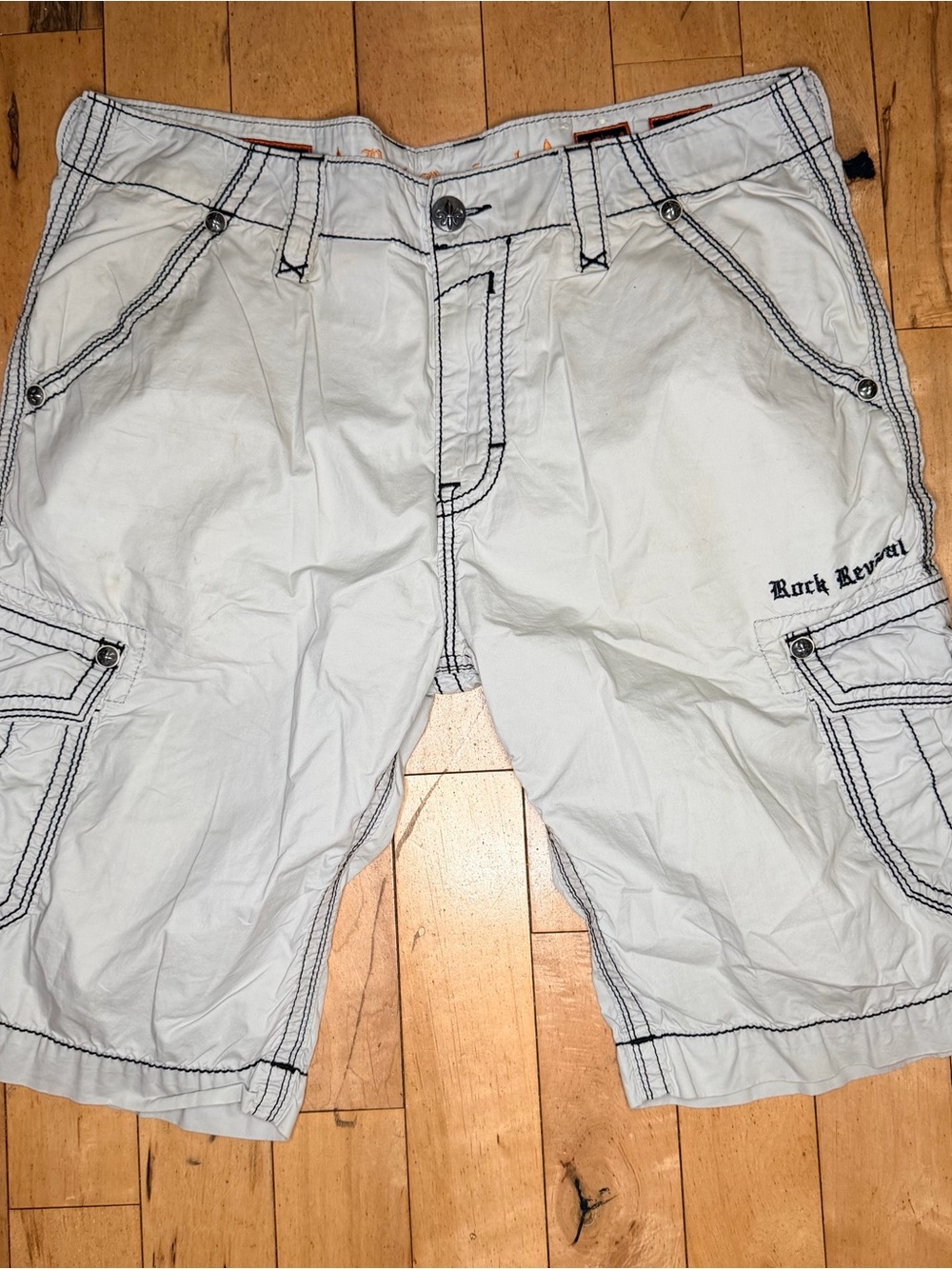 Rock Revival Light Gray Cargo Shorts for Men 38